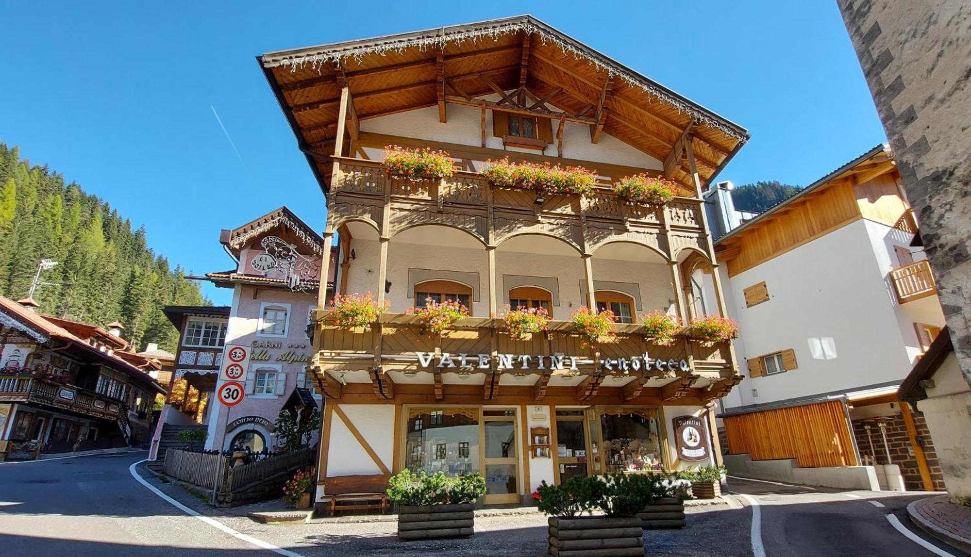 Garni Stella Alpina Hotel Canazei Exterior foto